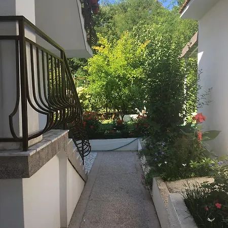 Apartment Nibim Bijela Exterior photo