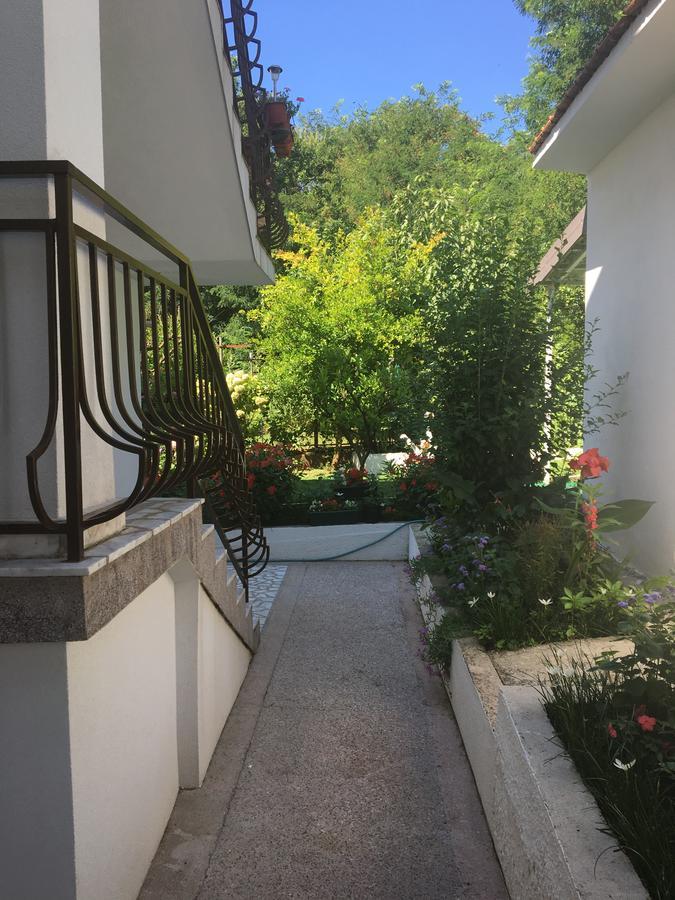 Nibim Apartment *